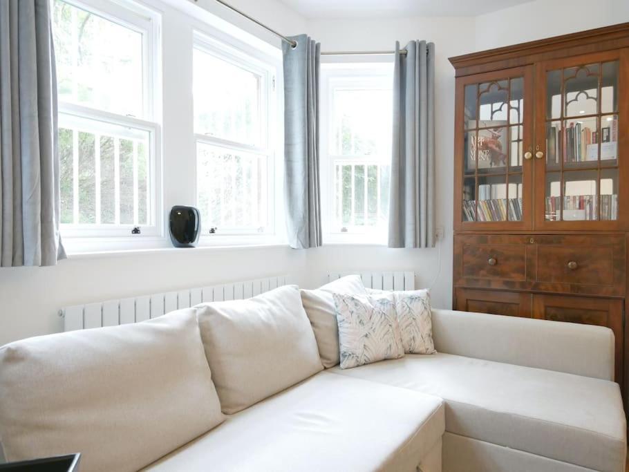 Newly Refurbished 2 Bed Apartment In Paddington Лондон Екстериор снимка