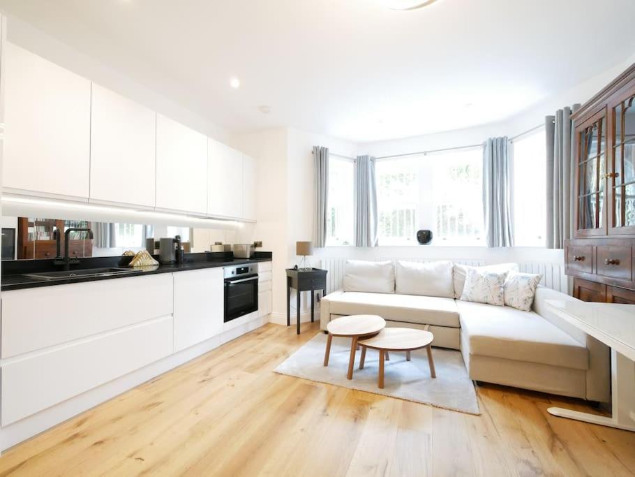 Newly Refurbished 2 Bed Apartment In Paddington Лондон Екстериор снимка